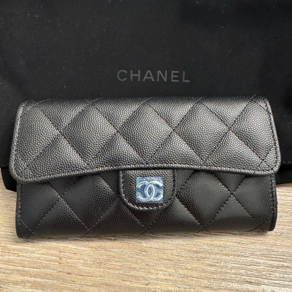 Chanel black caviar medium flap wallet NWT